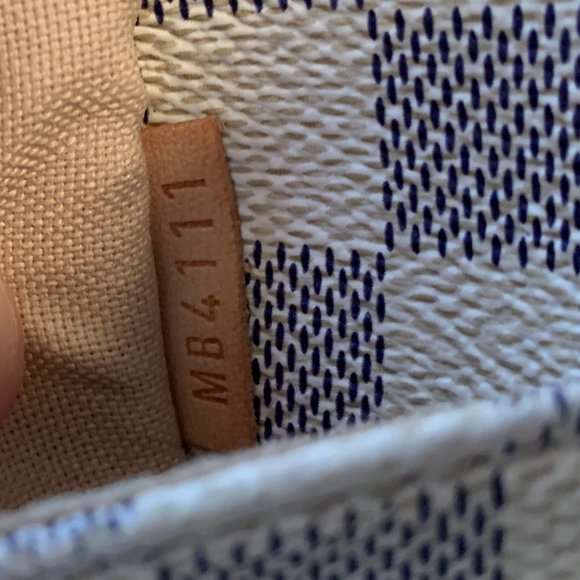 Louis Vuitton Damier Azur Totally PM - Picture 6 of 8